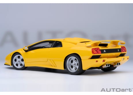 AUTOart 1/18　ランボルギーニ ディアブロ SE30 イオタ （イエロー）　79144