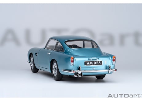 AUTOart 1/18　アストンマーチン DB5 （ライトブルー・パール）　70288