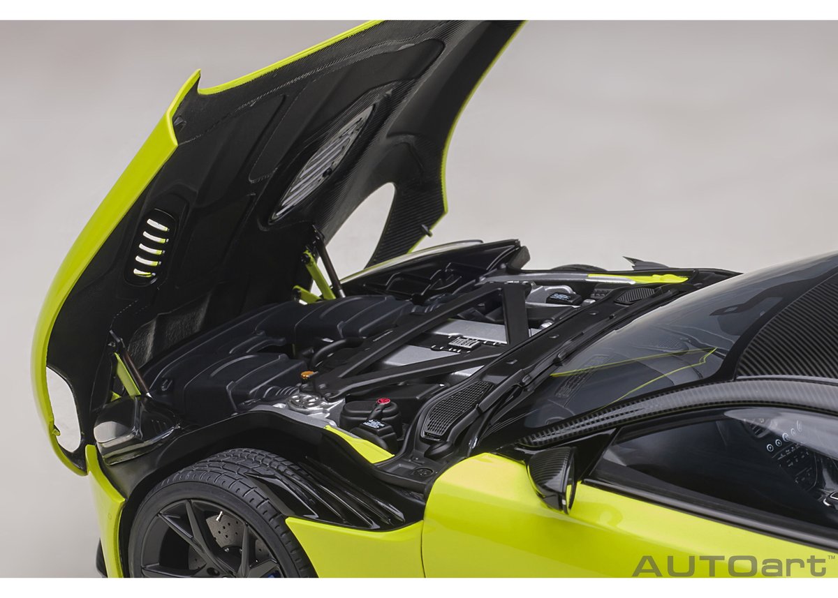 AUTOart 1/18 アストンマーチン DBS スーパーレッジェーラ AUTOart 1/18 アストンマーチン DBS スーパーレッジェーラ