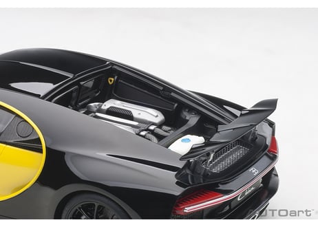 AUTOart 1/18　ブガッティ シロン 2017 （イエロー／ブラック）　70994