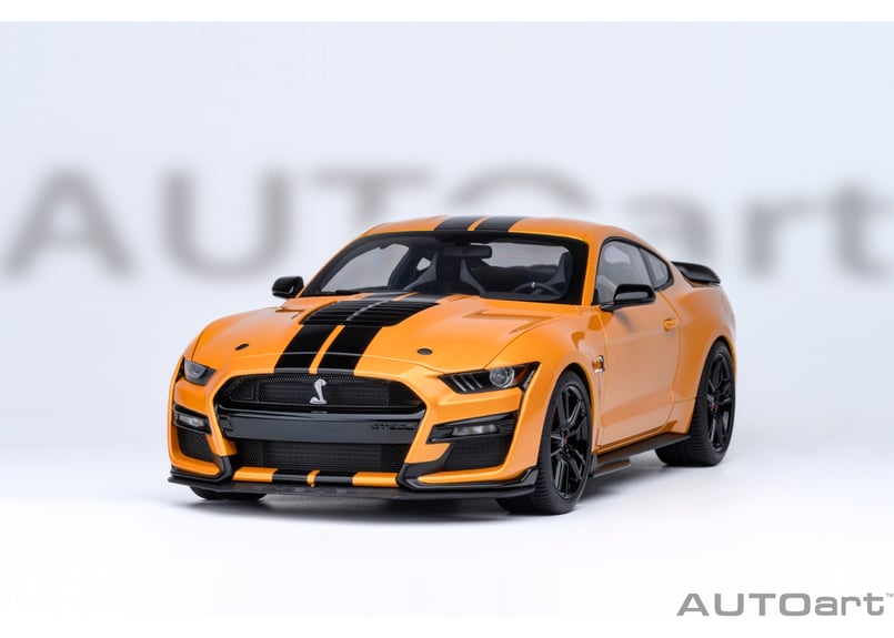 AUTOart 1/18 フォード マスタング シェルビー GT500 （オレンジ