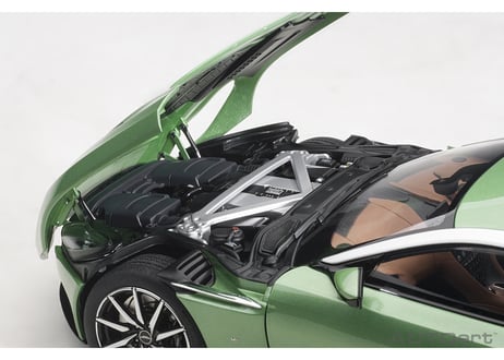 AUTOart 1/18　アストンマーチン DB11 （メタリック・グリーン）　		70269