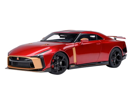 AUTOart 1/18　NISSAN GT-R50 by ITALDESIGN （メタリック・レッド／ゴールド）　77514