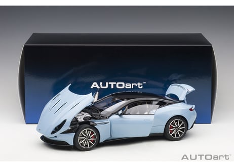 AUTOart 1/18　アストンマーチン DB11 （メタリック・ライトブルー）　70268