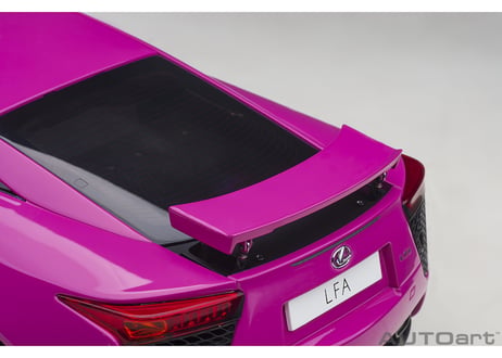 AUTOart 1/18　レクサス LFA （パッショネイト・ピンク）　78859