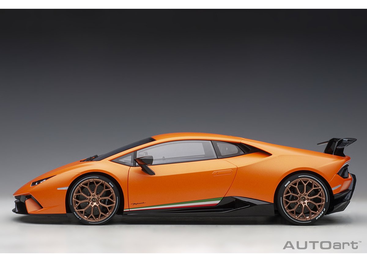 AUTOart 1/12 ランボルギーニ ウラカン ペルフォマンテ (マット AUTOart 1/12 ランボルギーニ ウラカン ペルフォマンテ (マット