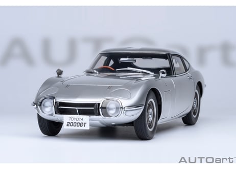 AUTOart 1/18　トヨタ 2000GT 1967 （シルバー）　79548