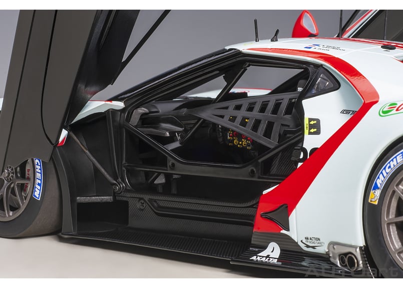 AUTOart 1/18 フォード GT 2019 #69 (ル・マン24時間レース LMGT AUTOart 1/18 フォード GT 2019 #69 (ル・マン24時間レース LMGT