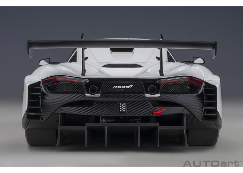 AUTOart 1/18 マクラーレン 720S GT3 (ホワイト)*開閉無し AUTOart 1/18 マクラーレン 720S GT3 (ホワイト)*開閉無し