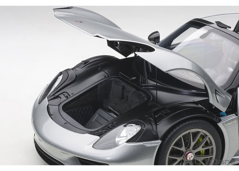 AUTOart 1/12 ポルシェ 918 スパイダー バイザッハ・パッケージ AUTOart 1/12 ポルシェ 918 スパイダー バイザッハ・パッケージ