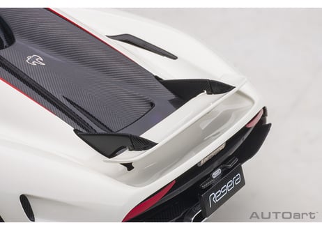 AUTOart 1/18　ケーニグセグ レゲーラ （ホワイト／カーボンブラック／レッド）　79027