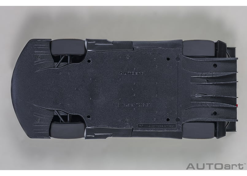 AUTOart 1/18 マクラーレン 720S GT3 (ホワイト)*開閉無し AUTOart 1/18 マクラーレン 720S GT3 (ホワイト)*開閉無し