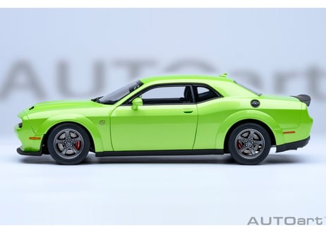 AUTOart 1/18　ダッジ チャレンジャー SRT スーパー ストック 2023 （メタリック・ライムグリーン ＜SUBLIME＞）　71769
