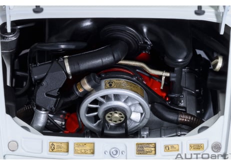 AUTOart 1/18　ポルシェ 911 カレラ 2.7 RS （グランプリホワイト／グリーン・ストライプ）　78031
