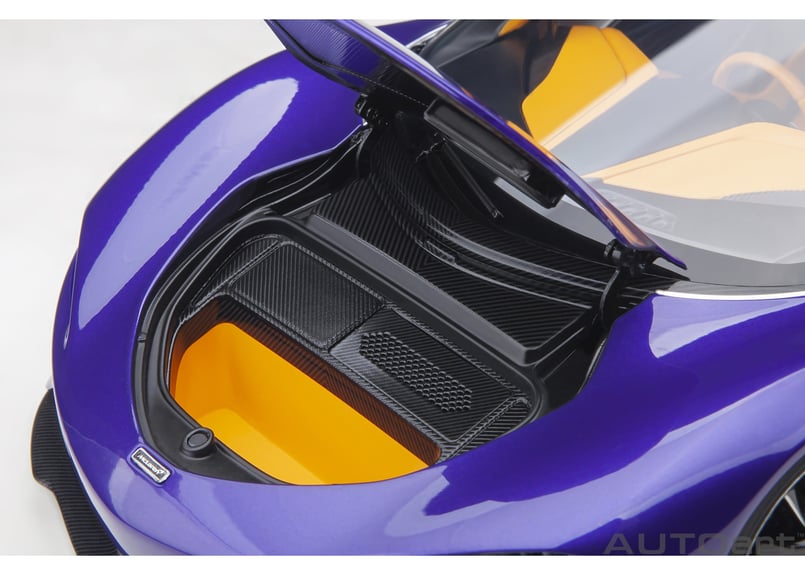 AUTOart 1/18 マクラーレン スピードテール (メタリック AUTOart 1/18 マクラーレン スピードテール (メタリック