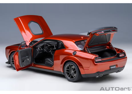 AUTOart 1/18　ダッジ チャレンジャー R/T スキャットパック ワイドボディ 2022 （SINAMON STICK / メタリック・オレンジ）　71773