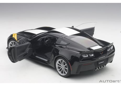 AUTOart 1/18　シボレー コルベット (C7) グランスポーツ (ブラック／ホワイト・ストライプ) ※イエロー・ハッシュマーク　71273