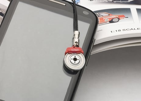 AUTOart ブレーキディスク モバイルフォン ペンダント （レッドキャリパー）　41571