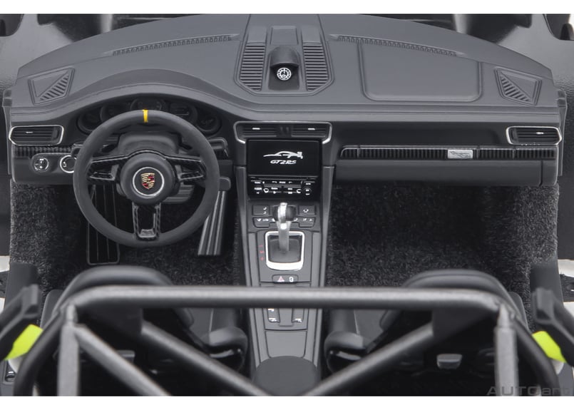 AUTOart 1/18 ポルシェ 911 (991.2) GT2 RS ヴァイザッハ AUTOart 1/18 ポルシェ 911 (991.2) GT2 RS ヴァイザッハ