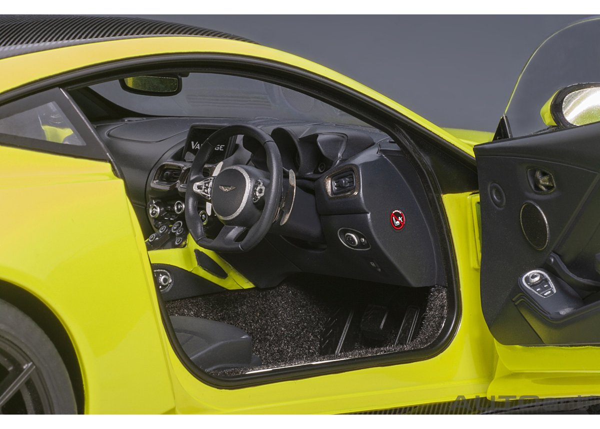 AUTOart 1/18 アストンマーチン ヴァンテージ 2019 （メタリック