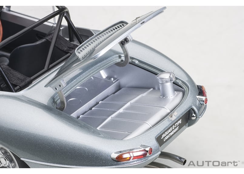 AUTO art 73647 1/18 ジャガー ライトウェイト Eタイプ ダーク AUTO art 73647 1/18 ジャガー ライトウェイト Eタイプ ダーク