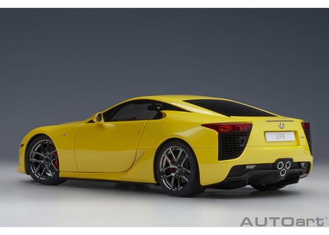 AUTOart 1/18　レクサス LFA （パール・イエロー）　78854