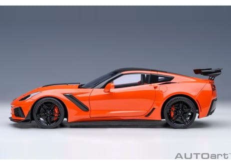 AUTOart 1/18　シボレー コルベット （C7） ZR1 （オレンジ）　71279