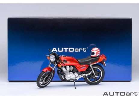 AUTOart 1/12　ホンダ CB750F 「バリバリ伝説」 （「巨摩 郡」 ヘルメット付属）12561