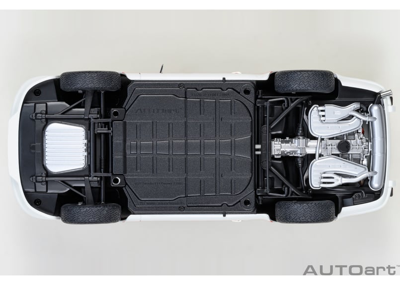 AUTOart 1/18 ポルシェ 911 カレラ 2.7 RS (グランプリホワイト AUTOart 1/18 ポルシェ 911 カレラ 2.7 RS (グランプリホワイト
