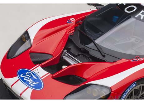 AUTOart 1/18　フォード GT 2019 #67 （ル・マン24時間レース LMGTE Proクラス）（レッド／ホワイト）　81911