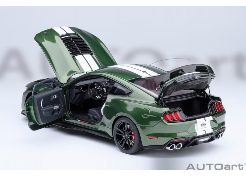 AUTOart 1/18 フォード マスタング シェルビー GT500 （グリーン