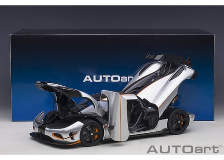 AUTOart 1/18　ケーニグセグ アゲーラ RS （メタリック・シルバー／カーボンブラック）　79024