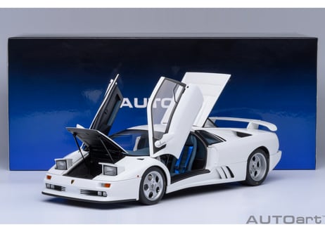 AUTOart 1/18　ランボルギーニ ディアブロ SE30 イオタ （ホワイト）　79145