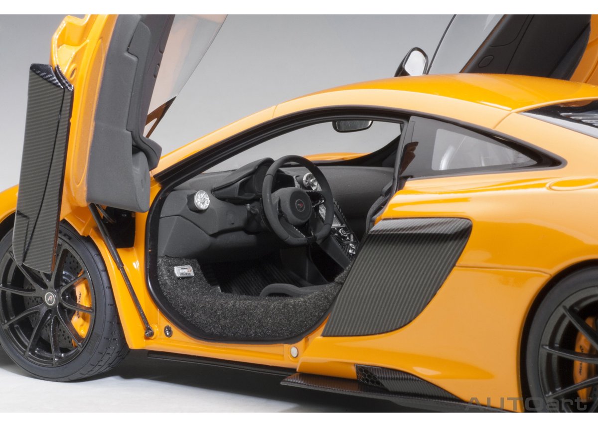 AUTOart 1/18 マクラーレン 675 LT (オレンジ) 76048 | AUTOa AUTOart 1/18 マクラーレン 675 LT (オレンジ) 76048 | AUTOa