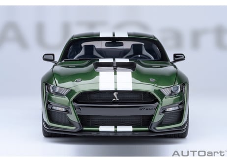 AUTOart 1/18　フォード マスタング シェルビー GT500 （グリーン／ホワイト・ストライプ）　73097