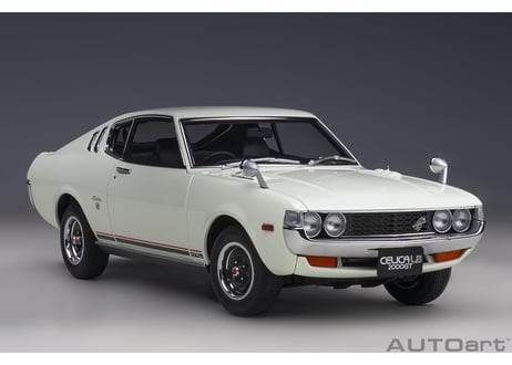 AUTOart 1/18　トヨタ セリカ リフトバック 2000GT （RA25） 1973 （ホワイト）　78766