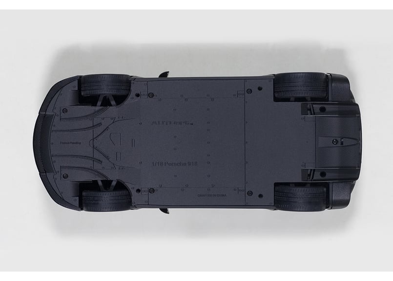 AUTOart 1/18 ポルシェ 918 スパイダー バイザッハ・パッケージ AUTOart 1/18 ポルシェ 918 スパイダー バイザッハ・パッケージ