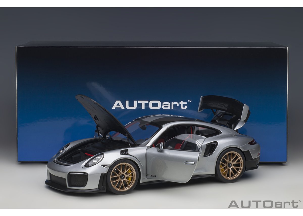 AUTOart 1/18 ポルシェ 911 (991.2) GT2 RS ヴァイザッハ AUTOart 1/18 ポルシェ 911 (991.2) GT2 RS ヴァイザッハ