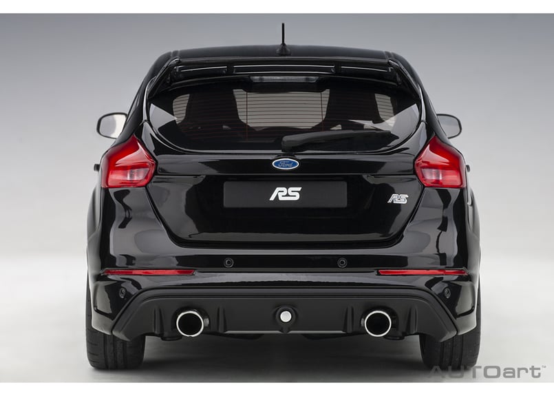 AUTOart 1/18 フォード フォーカス RS (ブラック) 72952 AUTOart 1/18 フォード フォーカス RS (ブラック) 72952
