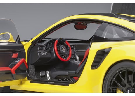 AUTOart 1/18　ポルシェ 911 （991.2） GT2 RS ヴァイザッハ・パッケージ （イエロー／カーボンブラック）　78172