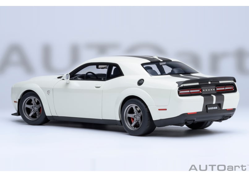 AUTOart 1/18 ダッジ チャレンジャー SRT スーパー ストック 2023