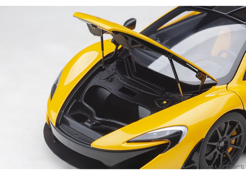 AUTOart 1/18 マクラーレン P1 (メタリック・イエロー AUTOart 1/18 マクラーレン P1 (メタリック・イエロー