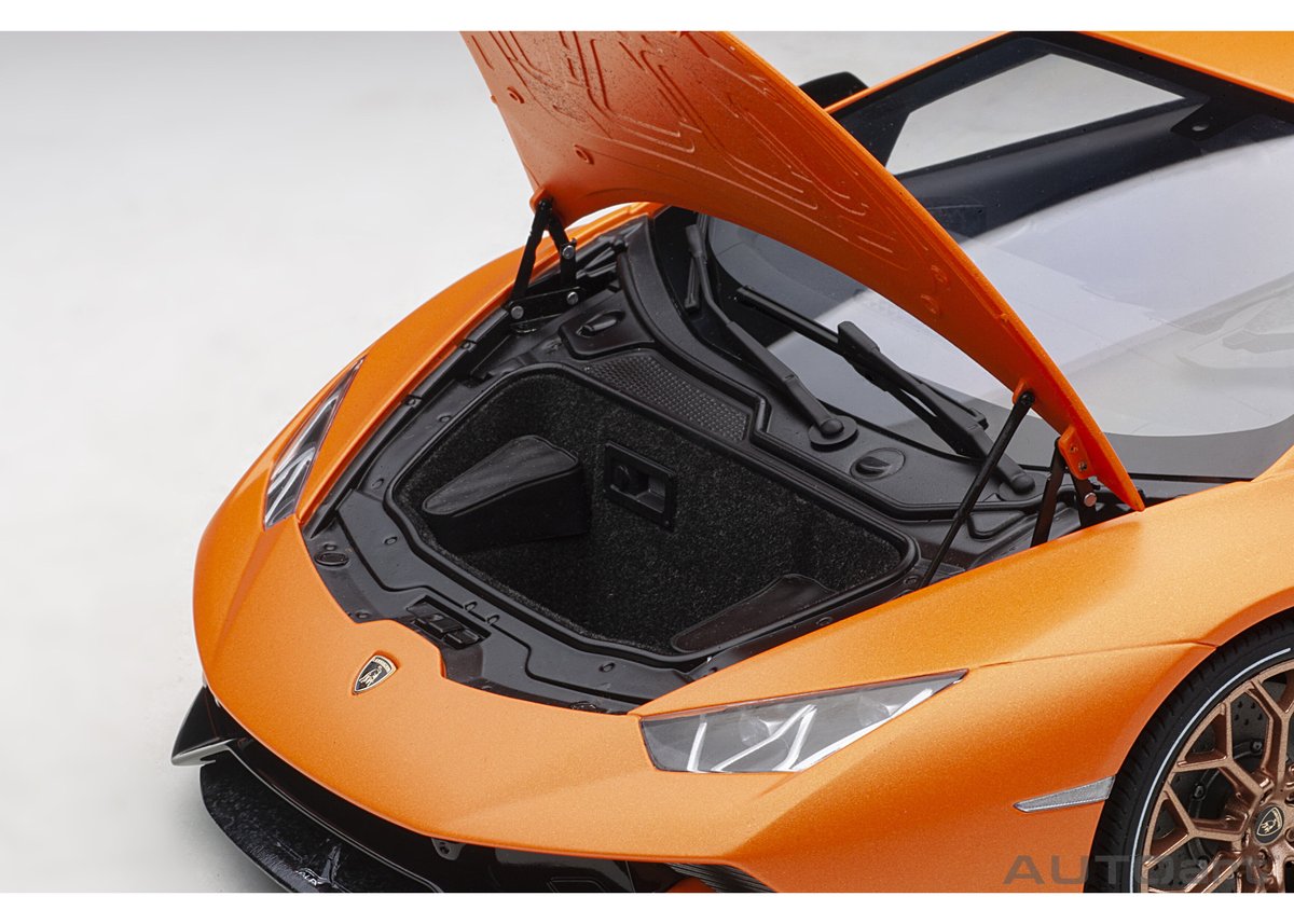 AUTOart 1/12 ランボルギーニ ウラカン ペルフォマンテ （マット