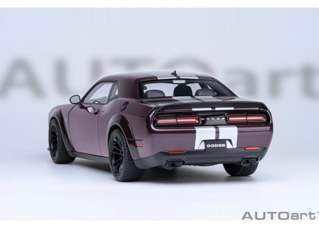 AUTOart 1/18　ダッジ チャレンジャー SRT ジェイルブレイク 2022 （メタリック・パープル／シルバー・ストライプ ＜HELLRAISIN＞）　71762