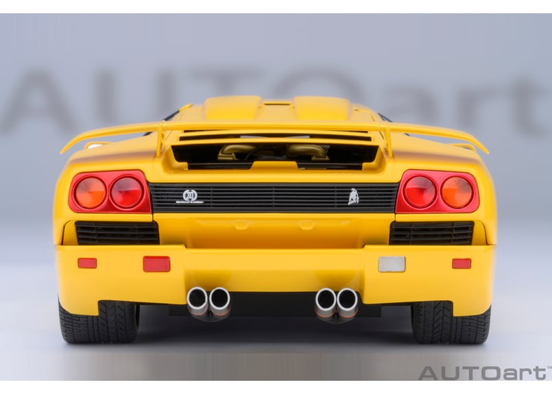 AUTOart 1/18 ランボルギーニ ディアブロ SE30 イオタ AUTOart 1/18 ランボルギーニ ディアブロ SE30 イオタ