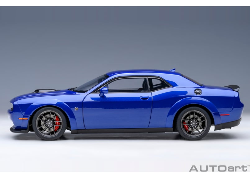 AUTOart 1/18 ダッジ チャレンジャー R/T スキャットパック AUTOart 1/18 ダッジ チャレンジャー R/T スキャットパック