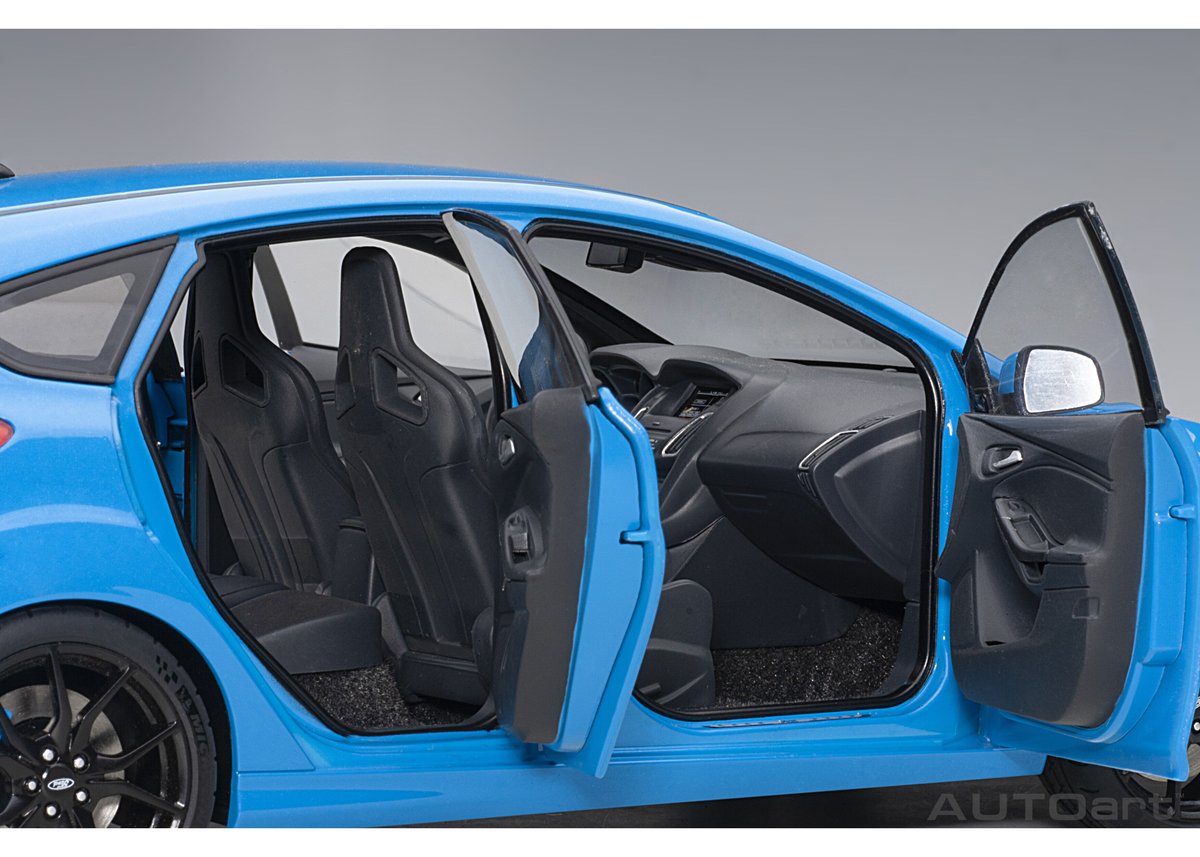 AUTOart 1/18 フォード フォーカス RS (ブルー) 72953 | AUTOar AUTOart 1/18 フォード フォーカス RS (ブルー) 72953 | AUTOar