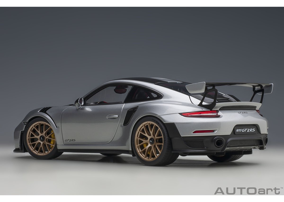 AUTOart 1/18 ポルシェ 911 （991.2） GT2 RS ヴァイザッハ 