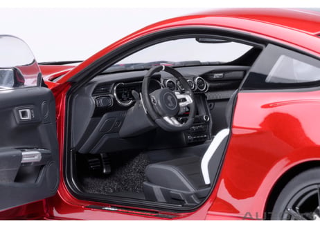 AUTOart 1/18　フォード マスタング シェルビー GT500 （レッド／ブラック・ストライプ）　73098