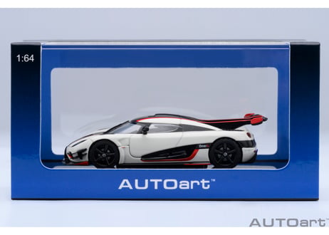 AUTOart 1/64　ケ－ニグセグ One：1 （ホワイト／カーボン・ブラック／レッド）　20041